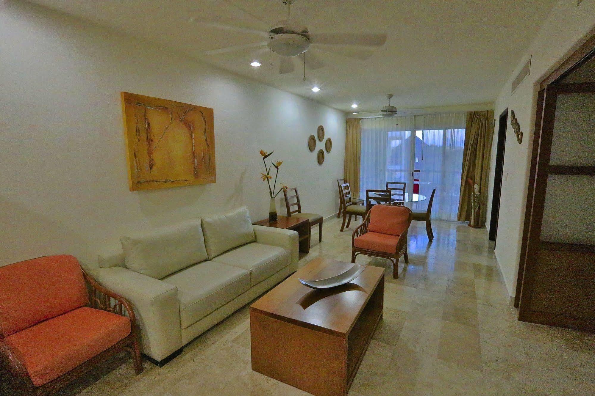 Coral Maya Stay Suites Puerto Aventuras Bagian luar foto